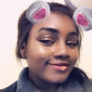 Meet your Posher, Jacqueline